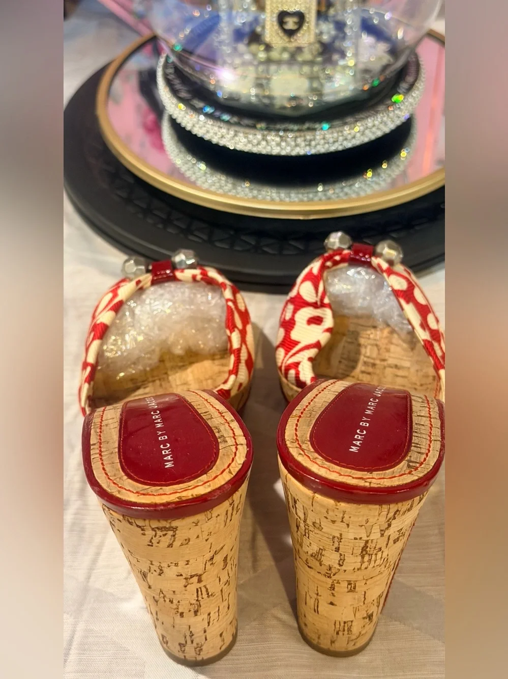 EUC🌺❤️Marc Jacobs
Red and Cream Cork Platform Slide Mules. - Picture 9 of 9